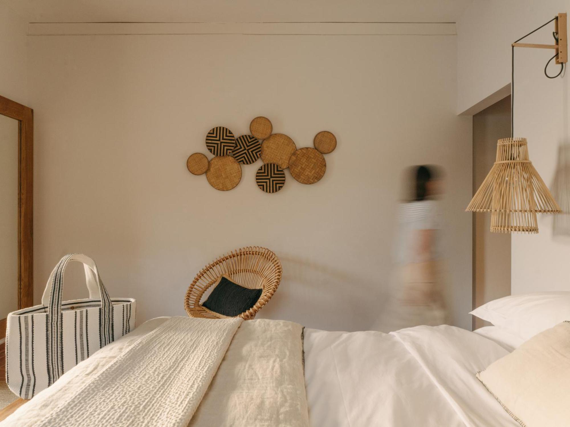Kourmas Suites Limeni Exterior photo